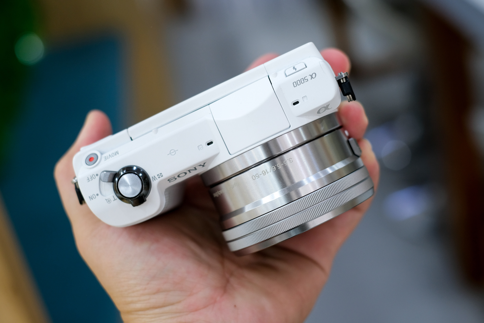 Sony A5000 + kit 16-50mm Trắng\Đen - 2nd