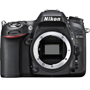 Nikon D7100 - Likenew