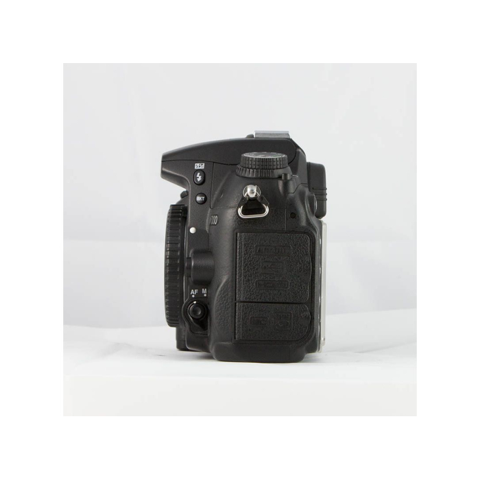 Nikon D7000 - Likenew 96%