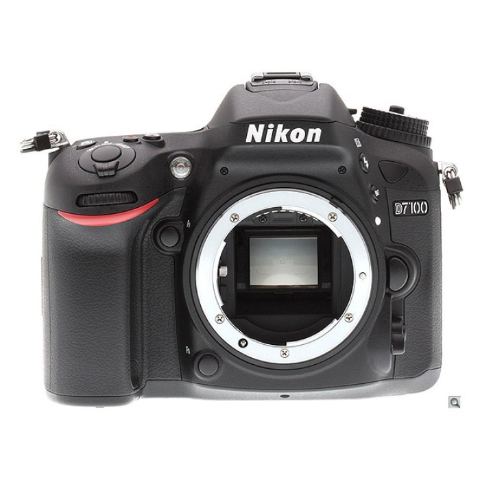 Nikon D7100 - Likenew