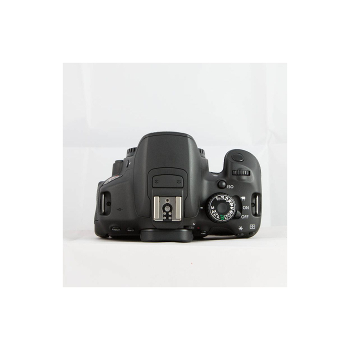 Canon EOS 650D (Rebel T4i/Kiss X6i) - Likenew (Body Only)