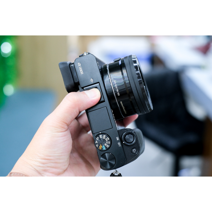 Sony A6000 + kit 16-50mm - Likenew